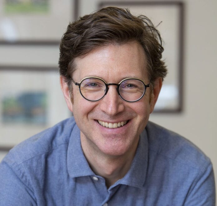 ROBERT LECKEY