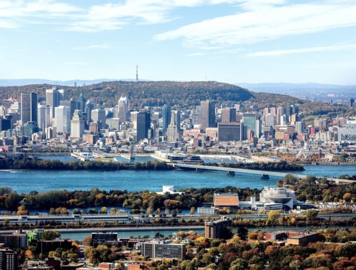 ©Photo Hélico Inc - Tourisme Montréal (Groupe CNW/Palais des congrès de Montréal)
